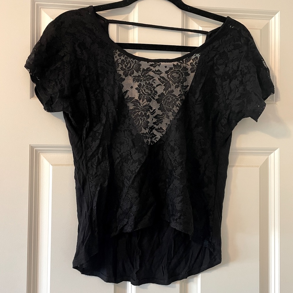 Lace sheer boxy cropped t-shirt - black with floral pattern